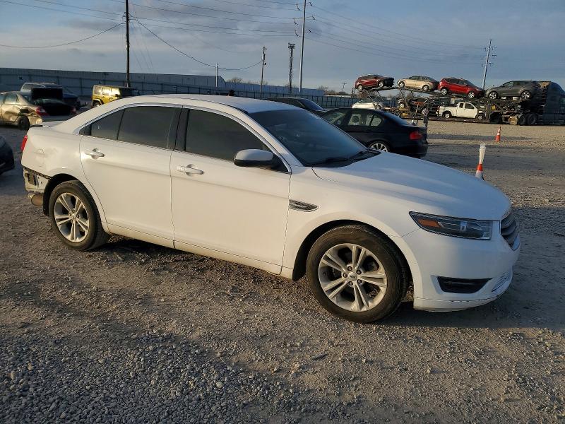 Photo 4 from auction – 2016 FORD TAURUS with VIN 1FAHP2E86GG136567