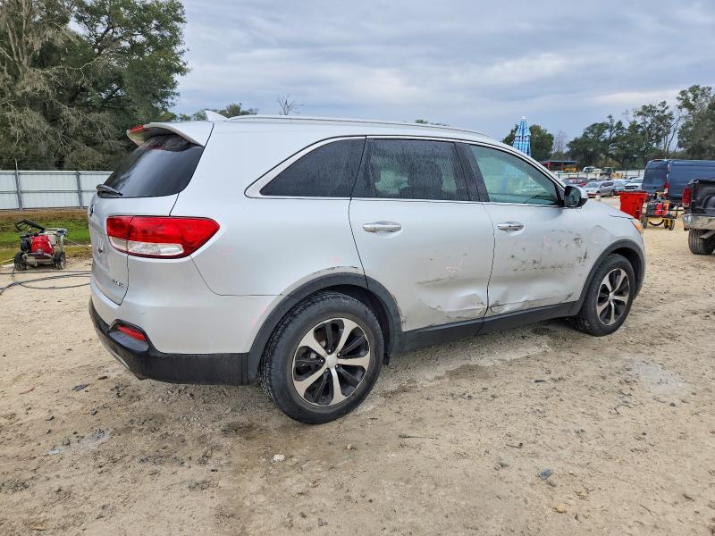 Photo 3 from auction – 2017 KIA SORENTO EX with VIN 5XYPHDA55HG286734