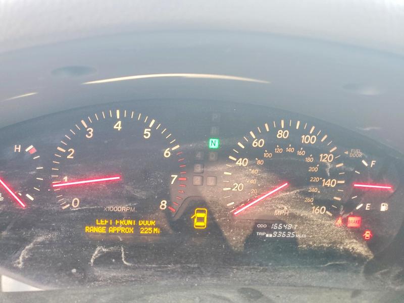 Photo 9 from auction – 2001 LEXUS LS with VIN JTHBN30F110035713