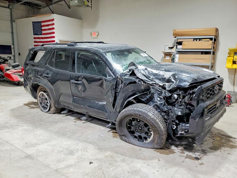 Photo 4 from auction – 2025 TOYOTA 4RUNNER LI with VIN JTEVB5BR5S5017662