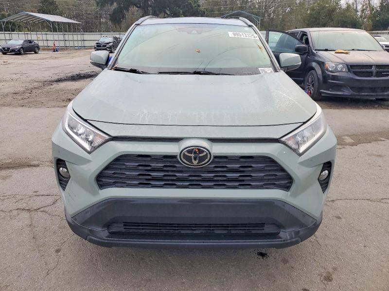 Photo 5 from auction – 2021 TOYOTA RAV4 XLE with VIN 2T3P1RFV6MW151980