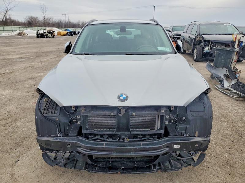 Photo 5 from auction – 2013 BMW X1 XDRIVE2 with VIN WBAVL1C5XDVR82541