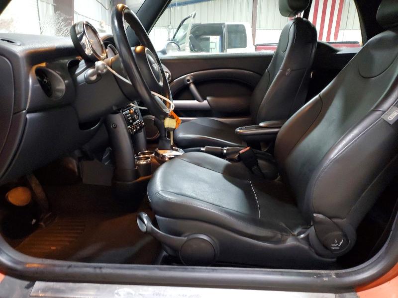 Photo 7 from auction – 2006 MINI COOPER with VIN WMWRF33526TG14165