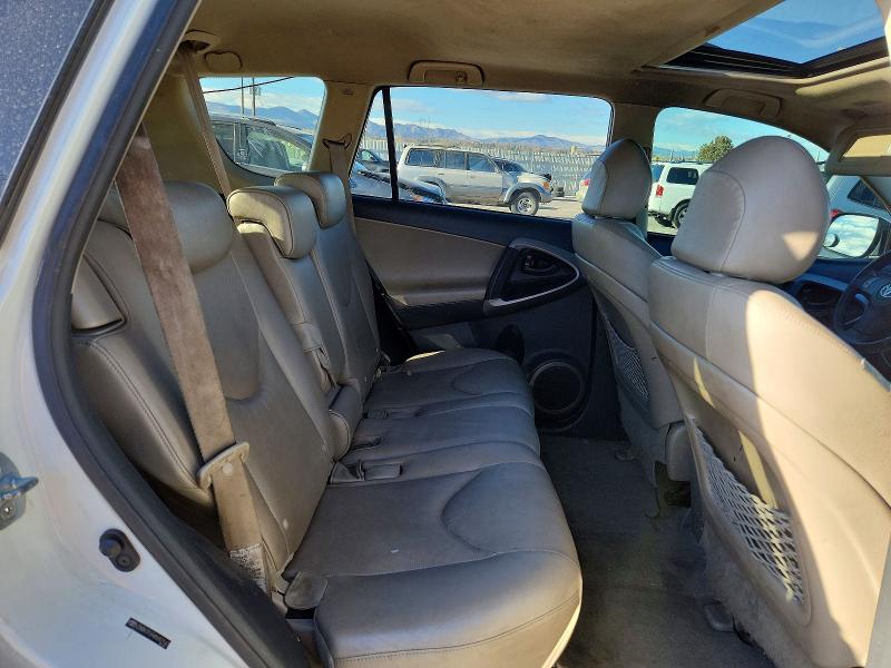 Photo 11 from auction – 2008 TOYOTA RAV4 LIMIT with VIN JTMBK31V985057147