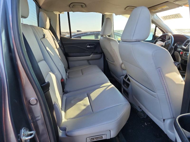 Photo 10 from auction – 2017 HONDA RIDGELINE with VIN 5FPYK3F59HB013609