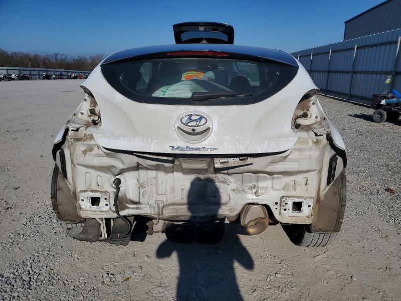 Photo 6 from auction – 2017 HYUNDAI VELOSTER with VIN KMHTC6AD9HU317767