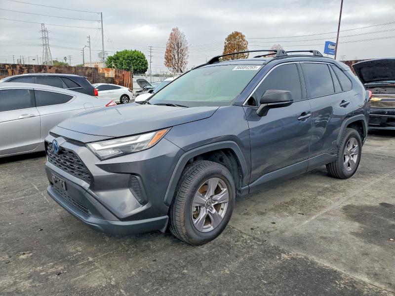 Фото 1 с аукциона – 2024 TOYOTA RAV4 LE с VIN JTMLWRFV4RD219326