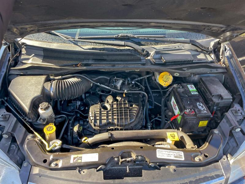 Photo 7 from auction – 2014 CHRYSLER TOWN & COU with VIN 2C4RC1BG7ER438140