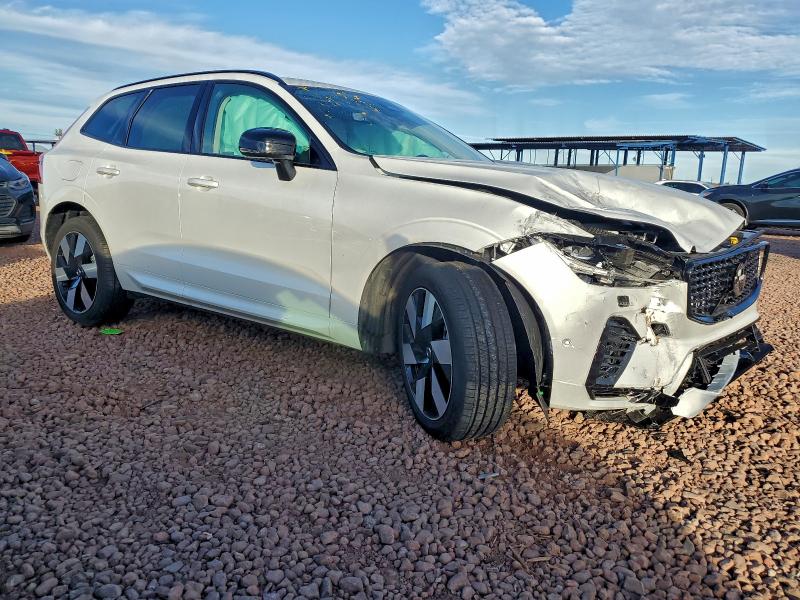 Photo 4 from auction – 2025 VOLVO XC60 PLUS with VIN YV4H60RC6S1102301