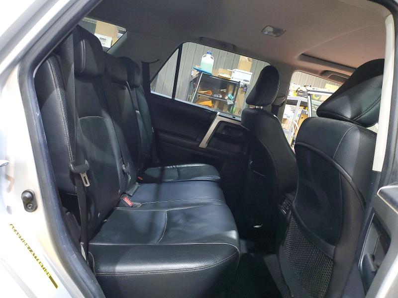 Photo 11 from auction – 2010 TOYOTA 4RUNNER SR with VIN JTEBU5JR4A5000591