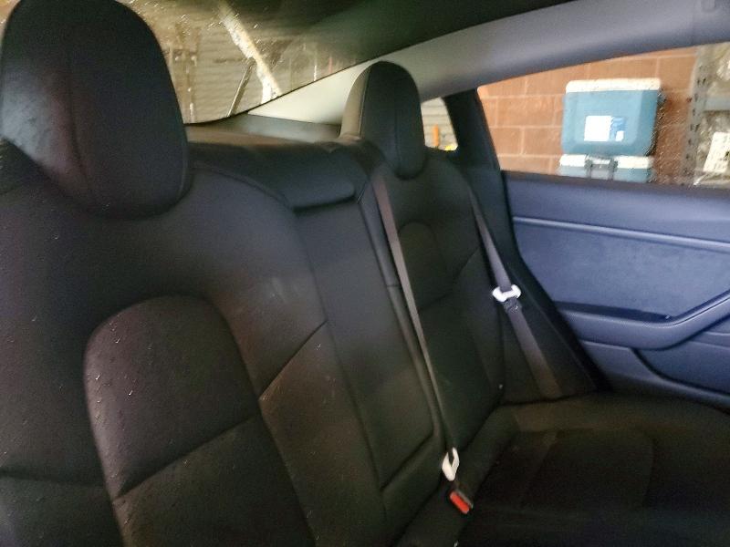 Photo 10 from auction – 2018 TESLA MODEL 3 with VIN 5YJ3E1EA1JF012375
