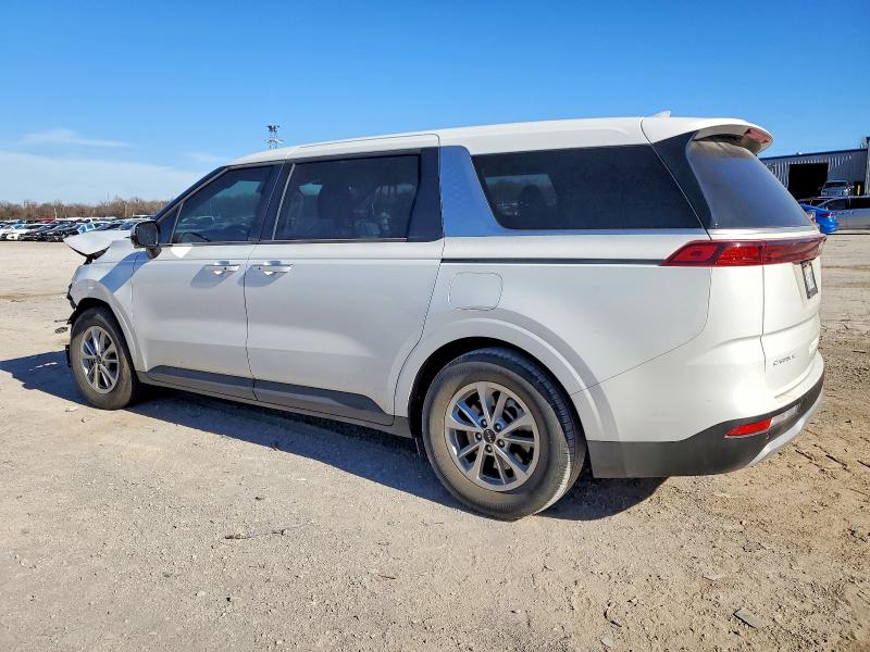 Photo 2 from auction – 2024 KIA CARNIVAL with VIN KNDNB4H32R6433352