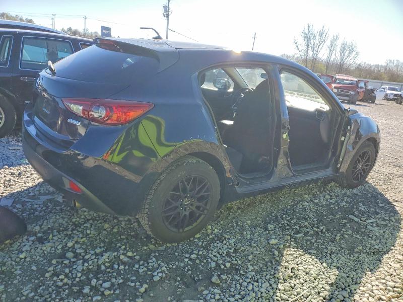 Photo 3 from auction – 2016 MAZDA 3 SPORT with VIN JM1BM1K71G1355003