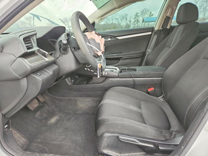 Photo 7 from auction – 2018 HONDA CIVIC EX with VIN 19XFC2F73JE000102