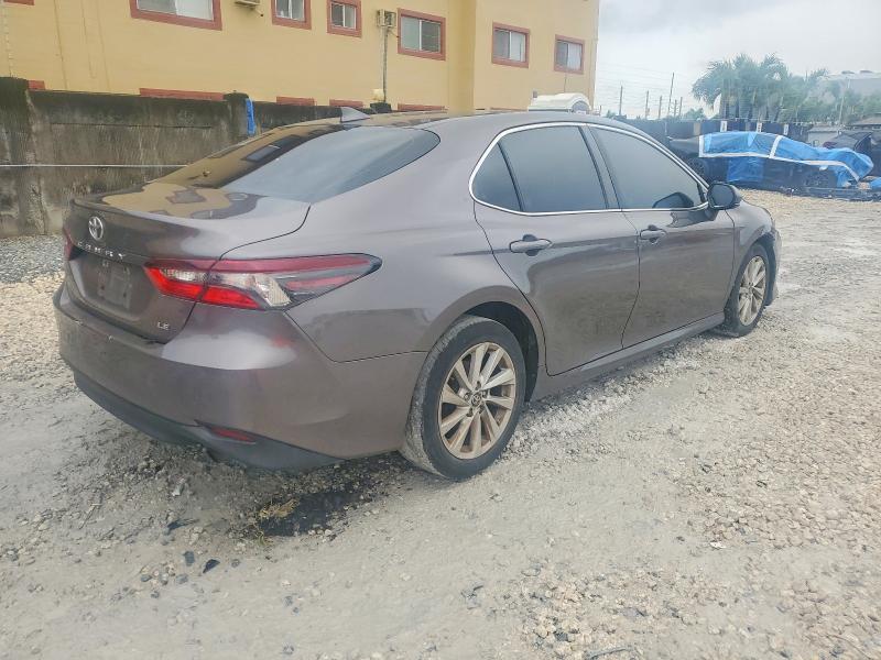 Photo 3 from auction – 2022 TOYOTA CAMRY with VIN 4T1C11AK6NU679820