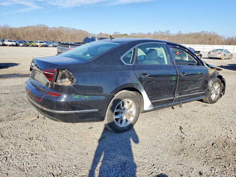 Photo 3 from auction – 2017 VOLKSWAGEN PASSAT S with VIN 1VWAT7A37HC050768