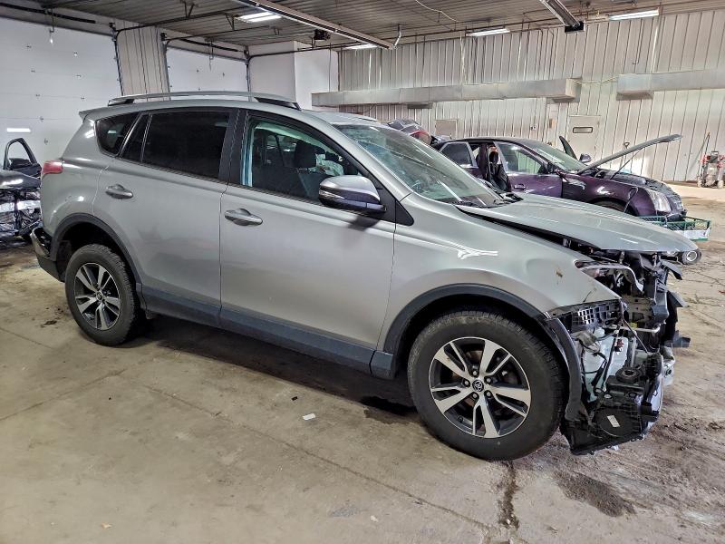 Photo 4 from auction – 2018 TOYOTA RAV4 ADVEN with VIN 2T3RFREV2JW750236