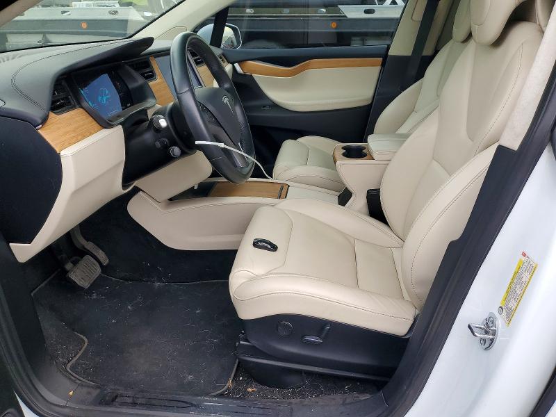 Photo 7 from auction – 2018 TESLA MODEL X with VIN 5YJXCAE20JF113973