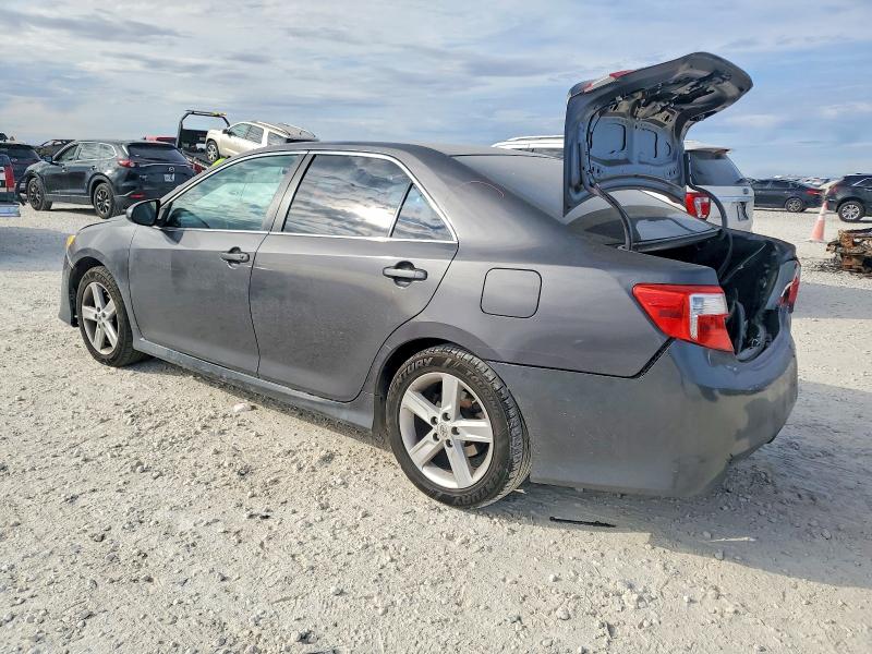 Фото 2 с аукциона – 2012 TOYOTA CAMRY BASE с VIN 4T1BF1FK4CU096889