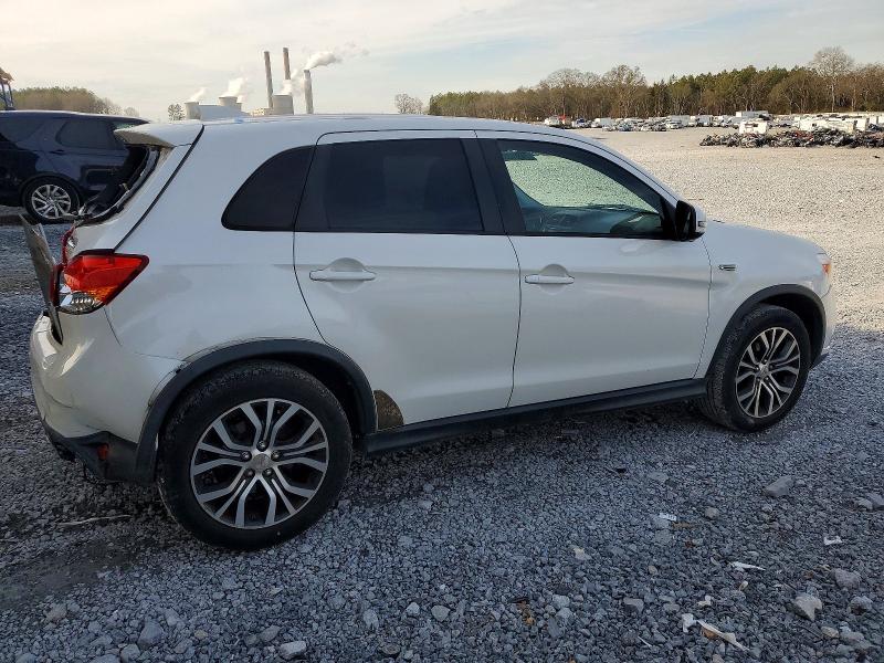 Photo 3 from auction – 2017 MITSUBISHI OUTLANDER with VIN JA4AP3AU9HZ026472