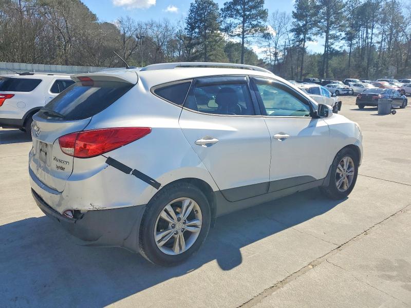 Photo 3 from auction – 2013 HYUNDAI TUCSON with VIN KM8JU3AC9DU774101