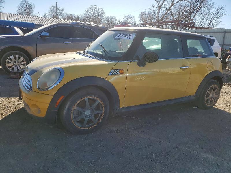 MINI COOPER 2009 with VIN WMWMF33559TW70144 - Photo from auction
