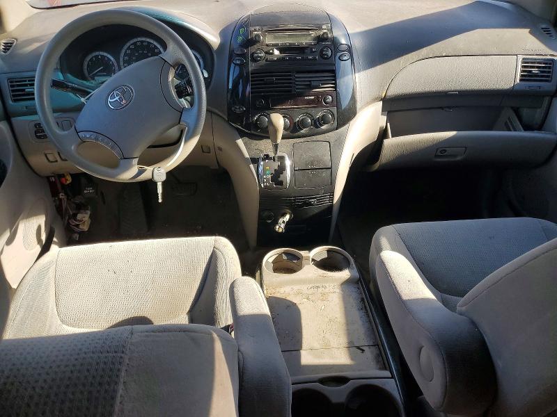 Photo 8 from auction – 2005 TOYOTA SIENNA CE with VIN 5TDZA23C35S351799