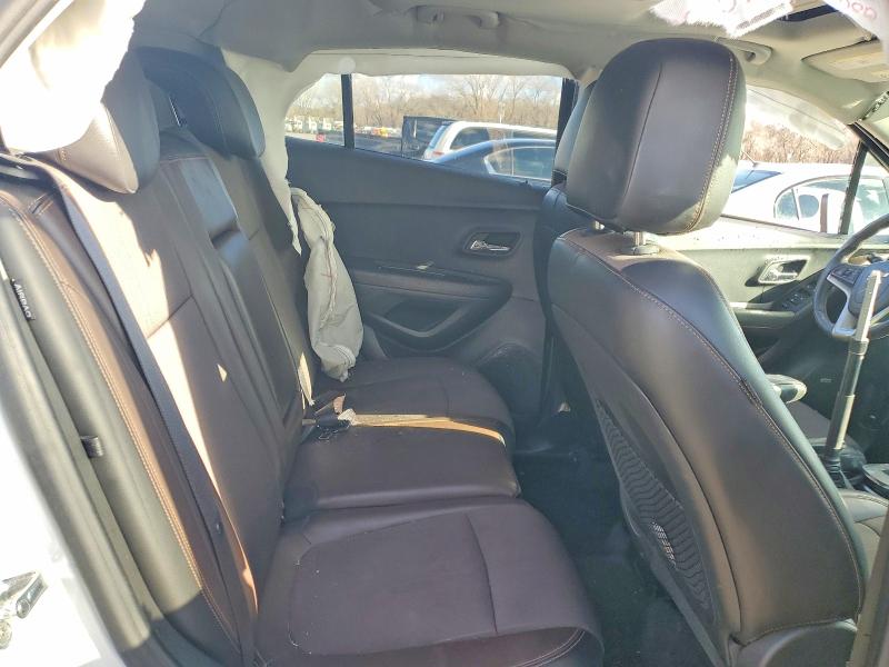 Photo 10 from auction – 2016 CHEVROLET TRAX with VIN KL7CJPSB8GB666326