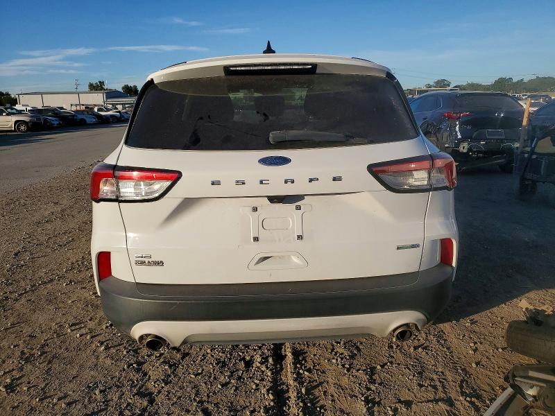 Photo 6 from auction – 2020 FORD ESCAPE SE with VIN 1FMCU9G67LUA10839