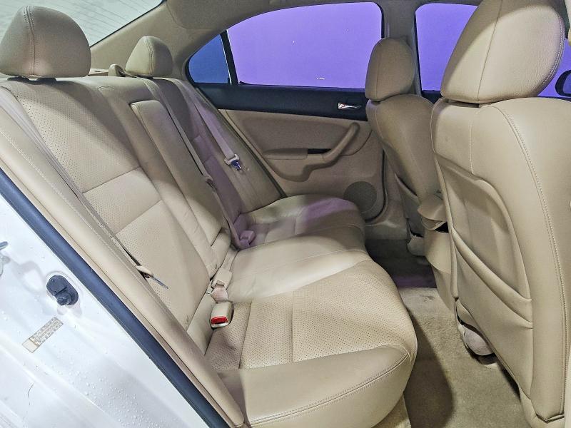 Photo 10 from auction – 2005 ACURA TSX with VIN JH4CL96885C033354