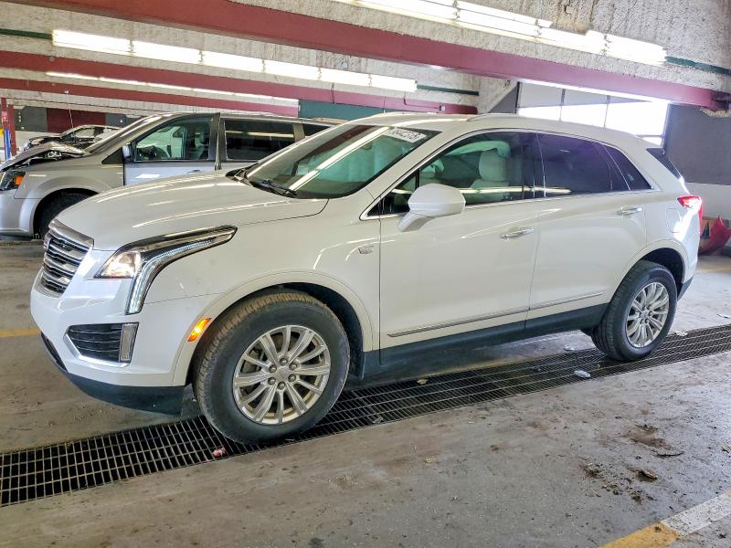 CADILLAC XT5 2018 with VIN 1GYKNBRS8JZ187165 - Photo from auction