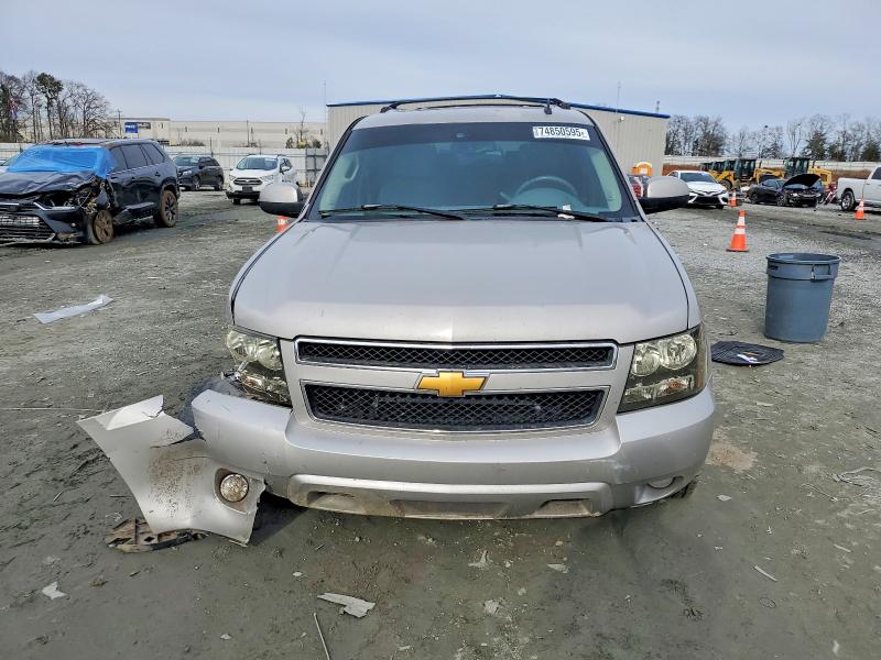 Photo 5 from auction – 2007 CHEVROLET SUBURBAN with VIN 1GNFC160X7J237654