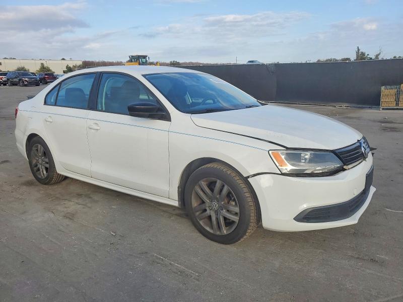 Photo 4 from auction – 2014 VOLKSWAGEN JETTA with VIN 3VW2K7AJ6EM312926