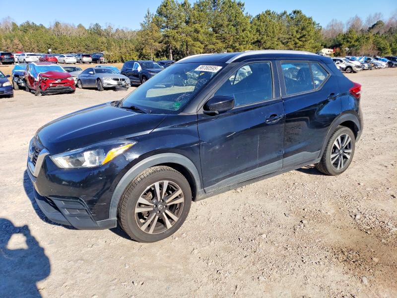 NISSAN KICKS 2019 with VIN 3N1CP5CU4KL540576 - Photo from auction