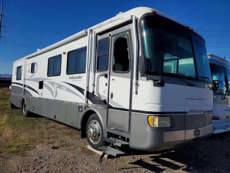 HOLR MOTORHOME 2001 with VIN 1RF12061812014564 - Photo from auction