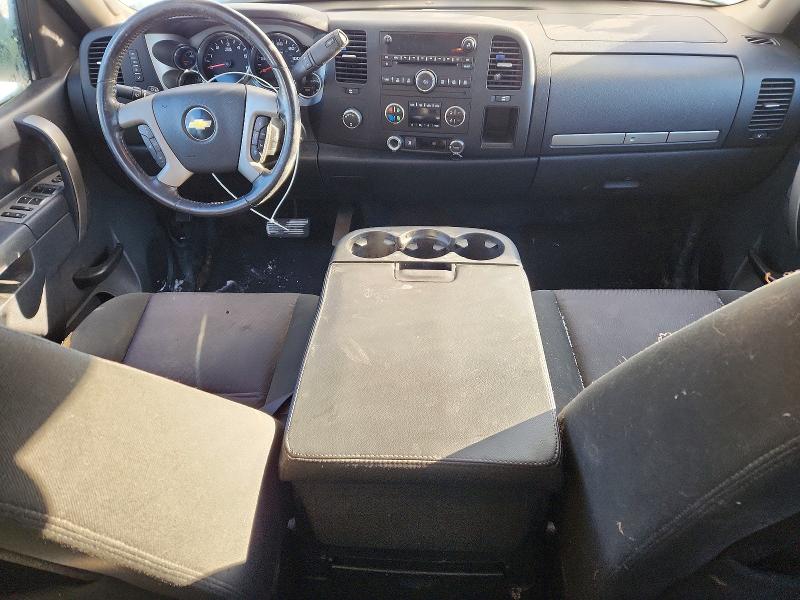 Photo 8 from auction – 2011 CHEVROLET SILVERADO with VIN 1GCRKSE39BZ213334