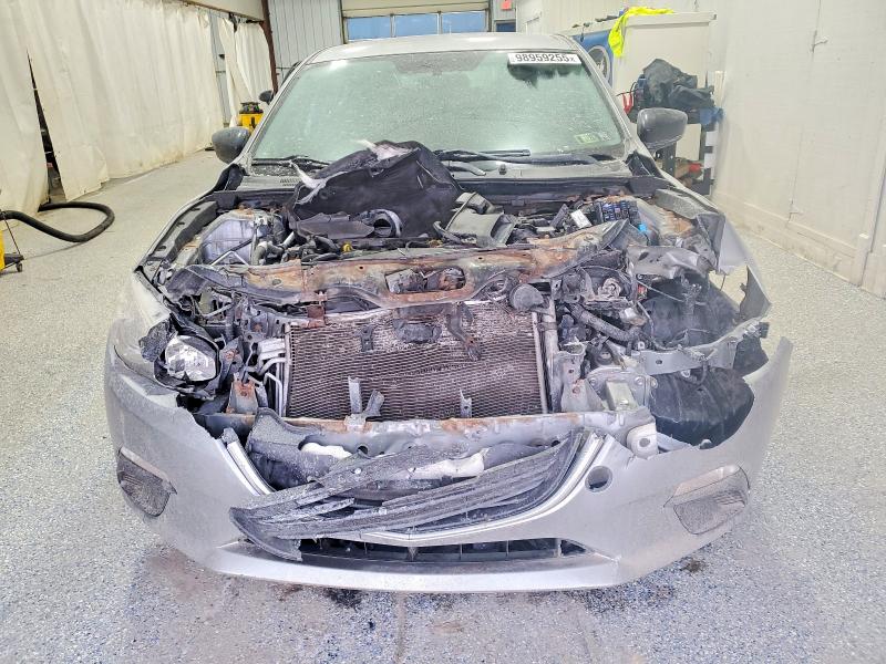 Photo 5 from auction – 2014 MAZDA 3 with VIN JM1BM1K74E1135657