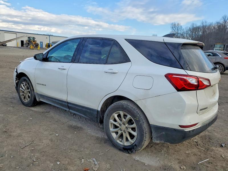 Photo 2 from auction – 2018 CHEVROLET EQUINOX LS with VIN 2GNAXREV2J6320820