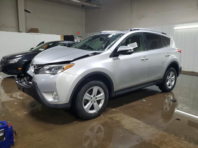 TOYOTA RAV4 2014 with VIN JTMRFREV6ED085585 - Photo from auction
