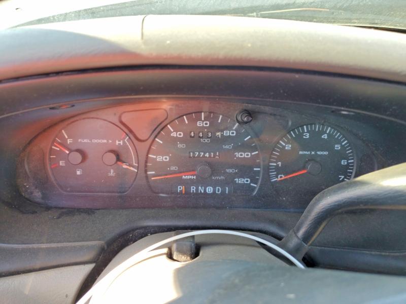 Photo 9 from auction – 2001 FORD TAURUS SE with VIN 1FAFP53201A244166