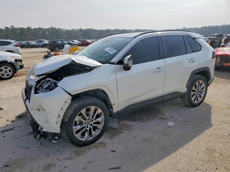 TOYOTA RAV4 2021 con VIN 2T3C1RFV8MW148223 - Foto de la subasta