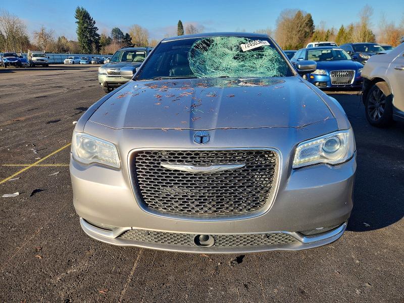 Photo 5 from auction – 2016 CHRYSLER 300C PLATI with VIN 2C3CCAPG2GH161473