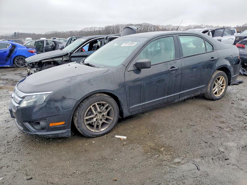 FORD FUSION S 2011 with VIN 3FAHP0GA5BR288099 - Photo from auction