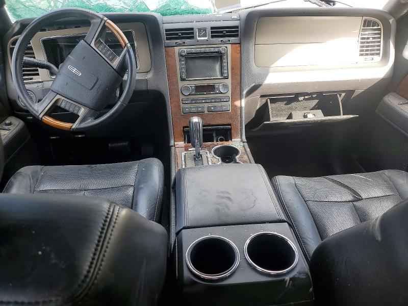 Photo 8 from auction – 2014 LINCOLN NAVIGATOR with VIN 5LMJJ2H53EEL01054