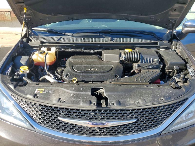 Photo 12 from auction – 2017 CHRYSLER PACIFICA with VIN 2C4RC1GG5HR730673