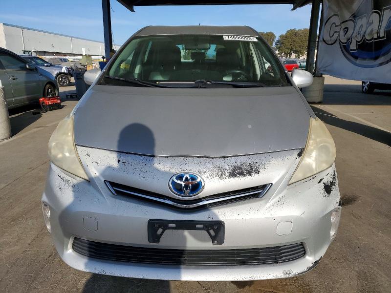 Photo 5 from auction – 2014 TOYOTA PRIUS V with VIN JTDZN3EU0E3328398