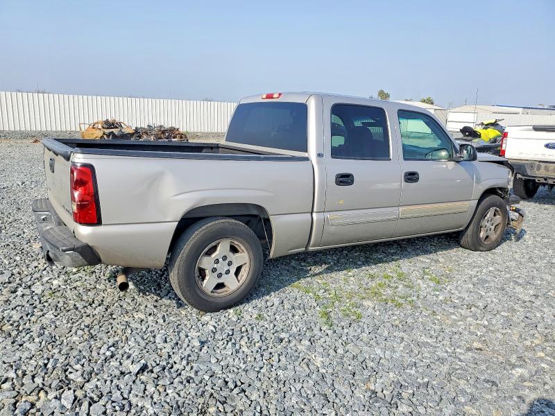 Photo 3 from auction – 2005 CHEVROLET SILVERADO with VIN 2GCEC13T651240335