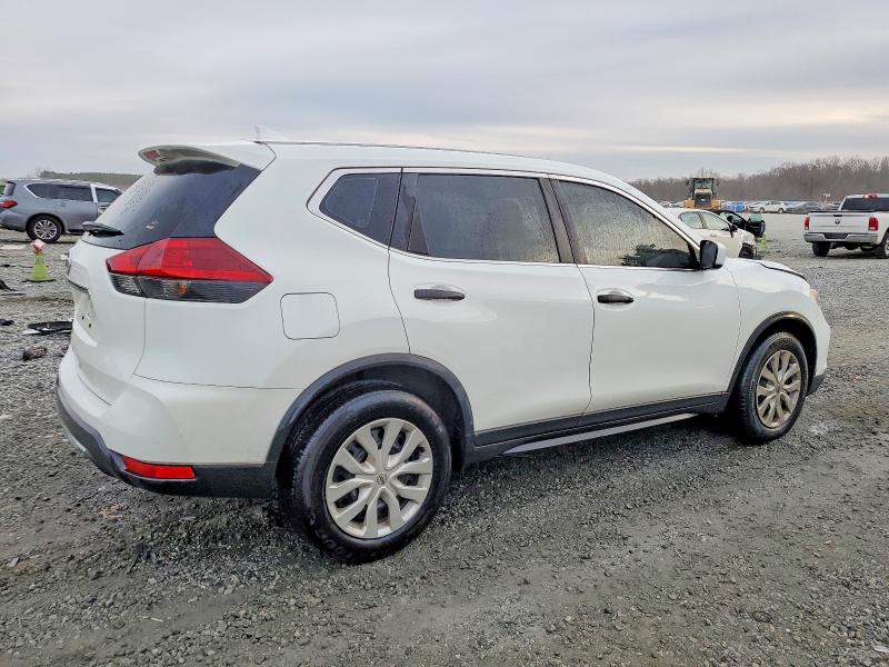 Photo 3 from auction – 2018 NISSAN ROGUE S with VIN KNMAT2MT2JP622524
