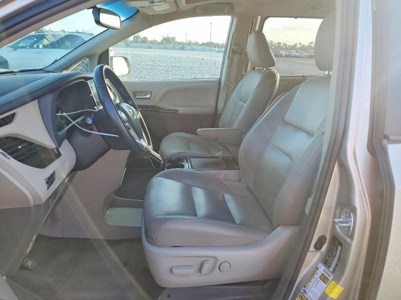 Photo 7 from auction – 2015 TOYOTA SIENNA with VIN 5TDYK3DC2FS580473