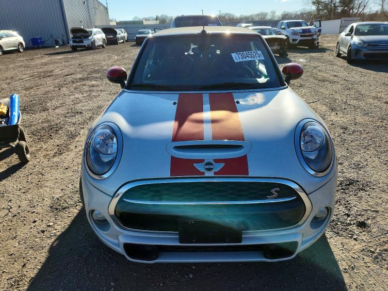 Photo 5 from auction – 2018 MINI COOPER with VIN WMWWG9C55J3E38854